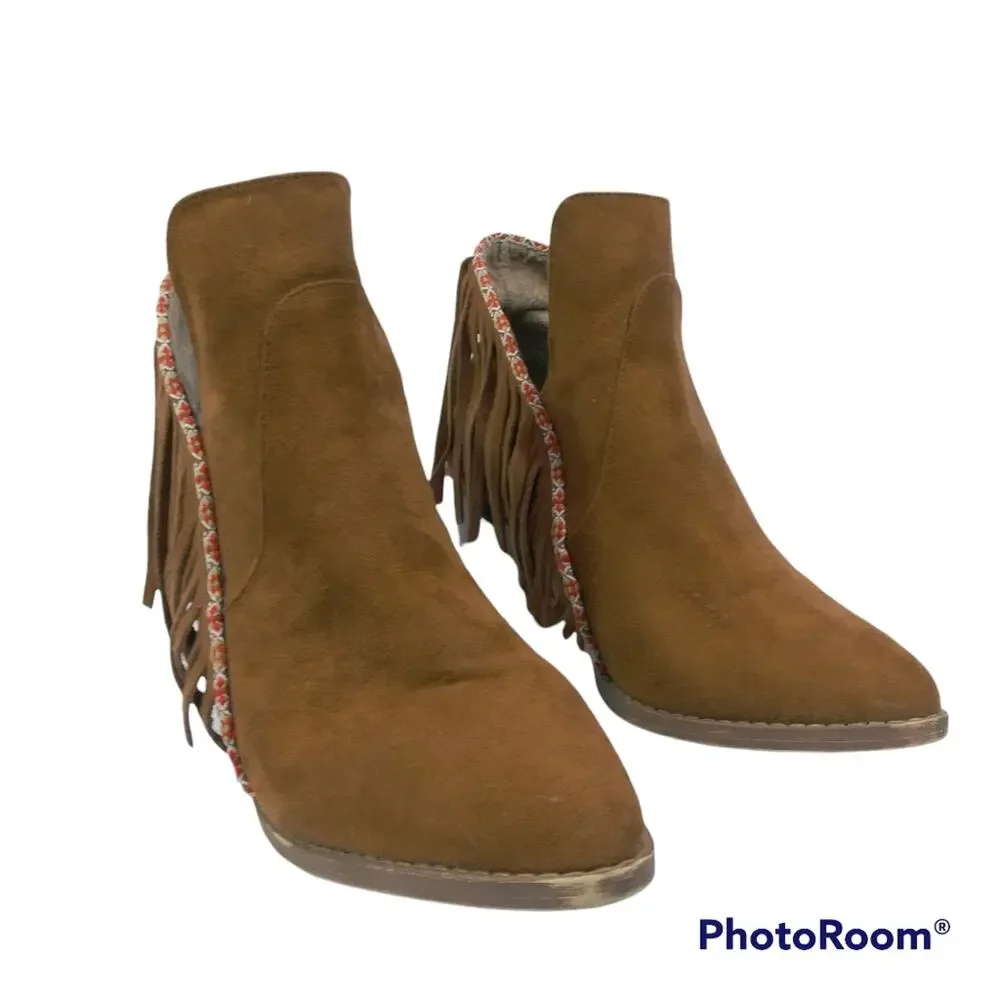 Mia Women's 'Nita' Faux Suede Fringe Boho Festival Boots Size 9